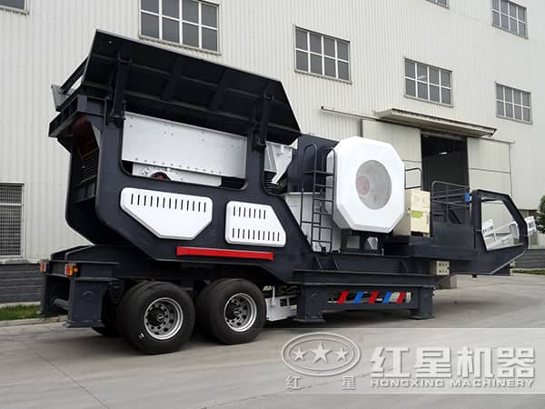 車載碎石機(jī)